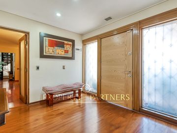 Linda casa en venta, La Reina.