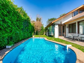 Linda casa en venta, La Reina.