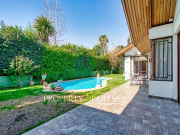 Linda casa en venta, La Reina.