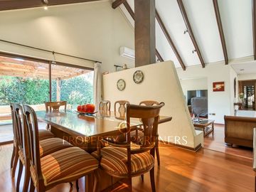 Linda casa en venta, La Reina.