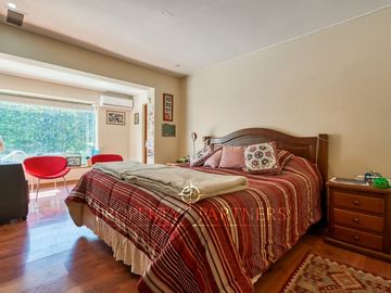 Linda casa en venta, La Reina.
