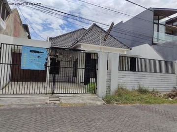 Rumah Manyar Tirtoasri SIAP HUNI Listrik 4400w