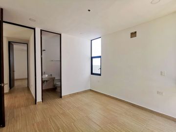 Casa en venta de una planta con amenidades en Cholul, Mérida