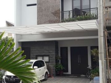 SIAPHUNI Rumah baru STRATEGIS 2lt Lebak Bulus Jakarta Selatan