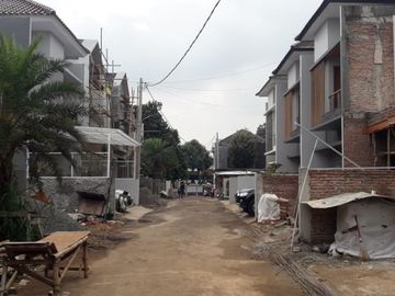 SIAPHUNI Rumah baru STRATEGIS 2lt Lebak Bulus Jakarta Selatan