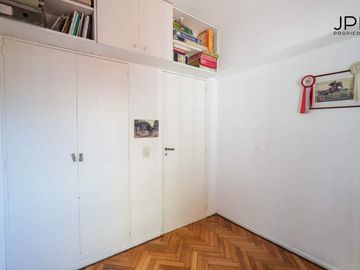 RETIRO. Av Del LIBERTADOR al 200, 4 amb con dep de servicio. COCHERA y TERRAZA. Seguridad 24 hs
