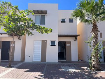 CASA EN VENTA EN PUNTA ESMERALDA II, NUEVO ALTATA