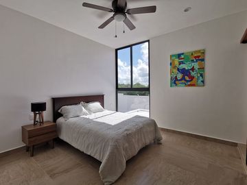 Casa en venta de 3 recámaras en privada con amenidades en Cholul