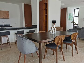 Casa en venta de 3 recámaras en privada con amenidades en Cholul