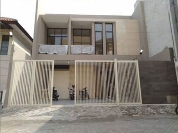 Rumah Jalan Raya Panjang Jiwo Surabaya