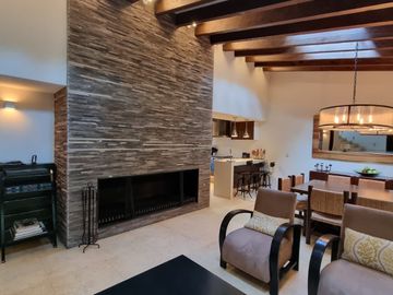 CASA EN VENTA EN AVANDARO