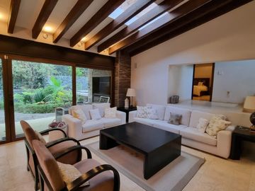 CASA EN VENTA EN AVANDARO