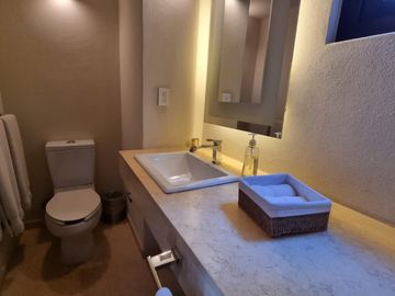 CASA EN VENTA EN AVANDARO
