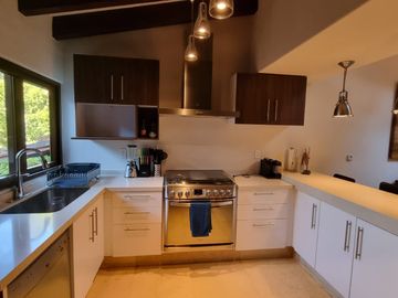 CASA EN VENTA EN AVANDARO