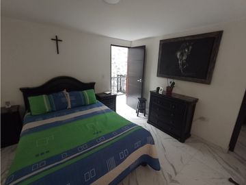 VENTA CASA CON RENTA EN PERALONSO