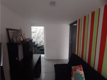 VENTA CASA CON RENTA EN PERALONSO