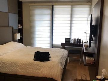 Condominium 3 Bedrooms: 3BR Condo For Sale in One Rockwell West Tower Rockwell Makati City