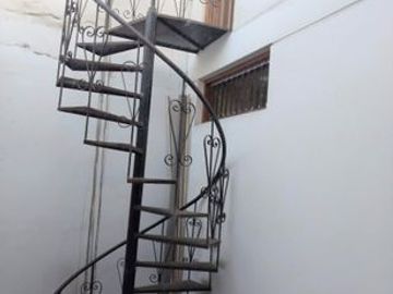 VENDO CASA FRENTE A PARQUE URB. SANTA PATRICIA – LA MOLINA