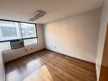 Oficina en arriendo en Las Condes