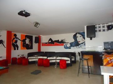 edificio en venta en obrero. Cod V10106