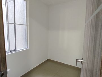 apartamento en venta en alférez real. Cod V16705