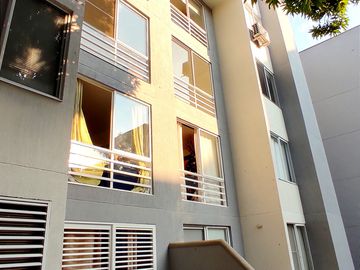 apartamento en venta en alférez real. Cod V16705