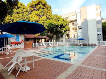 apartamento en venta en alférez real. Cod V16705