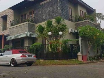 Rumah Ciputat Dijual Mewah dalam Perumahan Cantik