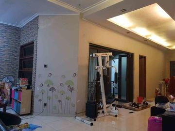 Rumah Ciputat Dijual Mewah dalam Perumahan Cantik