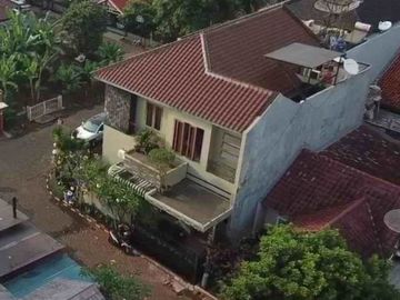 Rumah Ciputat Dijual Mewah dalam Perumahan Cantik