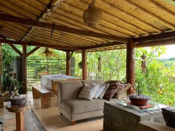 Lahan Murah Bonus Villa Lokasi Best View & Location di Sukabumi
