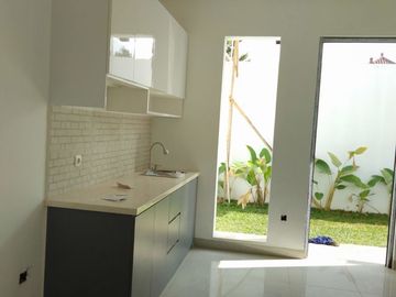 Townhouse di pusat kota Depok dekat ke Jagakarsa Jakarta