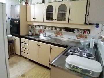 casa en venta en capri. Cod V16904