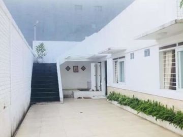 Rumah siap huni full furnish di mainroad citereup cimahi