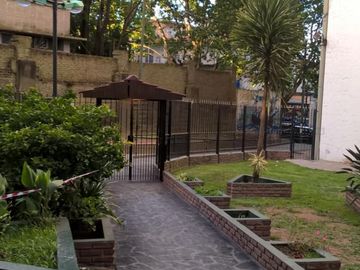 DEPTO 4 AMB C/ BALCON AV VARELA 1400 FLORES APTO CREDITO