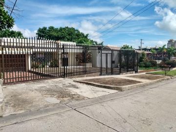 casa en venta en ciudad jardín. Cod V100742