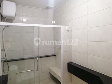 Dijual rumah siap huni pik , cluster piano