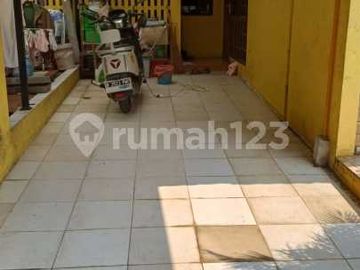 Rumah Dijual Posisi Terdepan SHM di Villa Melati Mas