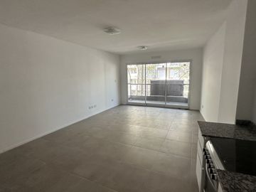 VENTA DE DEPARTAMENTO 2 AMBIENTES AV.CASEROS - CABA