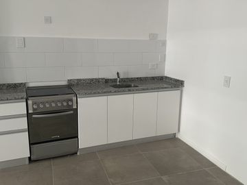 VENTA DE DEPARTAMENTO 2 AMBIENTES AV.CASEROS - CABA