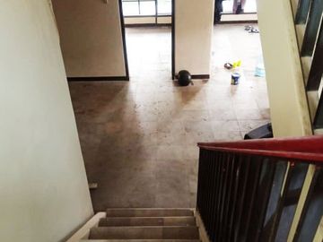 Di Sewakan Rumah Besar 4 Kamar Cocok Untuk Kantor di Jl. Kembar Baru Bandung