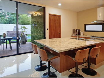 CASA EN RESIDENCIAL VALENIA