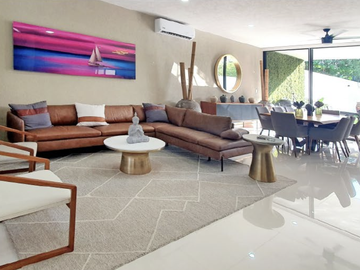 CASA EN RESIDENCIAL VALENIA