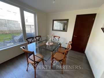 En Venta Preciosa Casa  Mediterránea en Condominio.