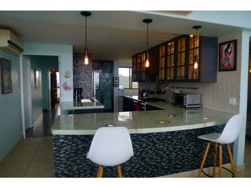 VENTA DE PENTHOUSE FRENTE A LA  PLAYA, EN GORGONA