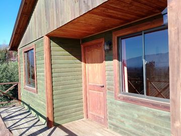 SE VENDE PARCELA CON TRES CASAS 7D 4B 2E REGULARIZADAS