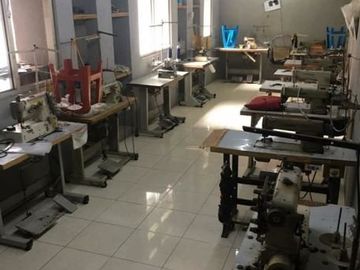Dijual Rumah dan Ruang Usaha di Cisaranten, Arcamanik