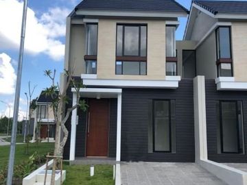 Rumah Baru Chilika Deluxe, Nort West Lake Row jalan 3 mobil