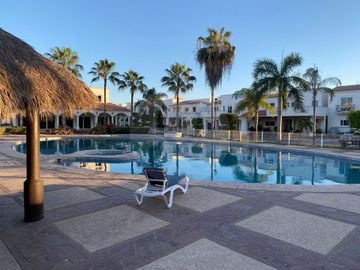 MEDITERRANEO CLUB RESIDENCIAL  Casa en venta en Fraccionamiento Marina Mazatlán