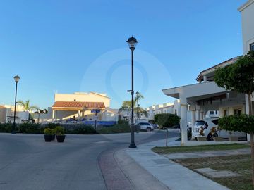 MEDITERRANEO CLUB RESIDENCIAL  Casa en venta en Fraccionamiento Marina Mazatlán